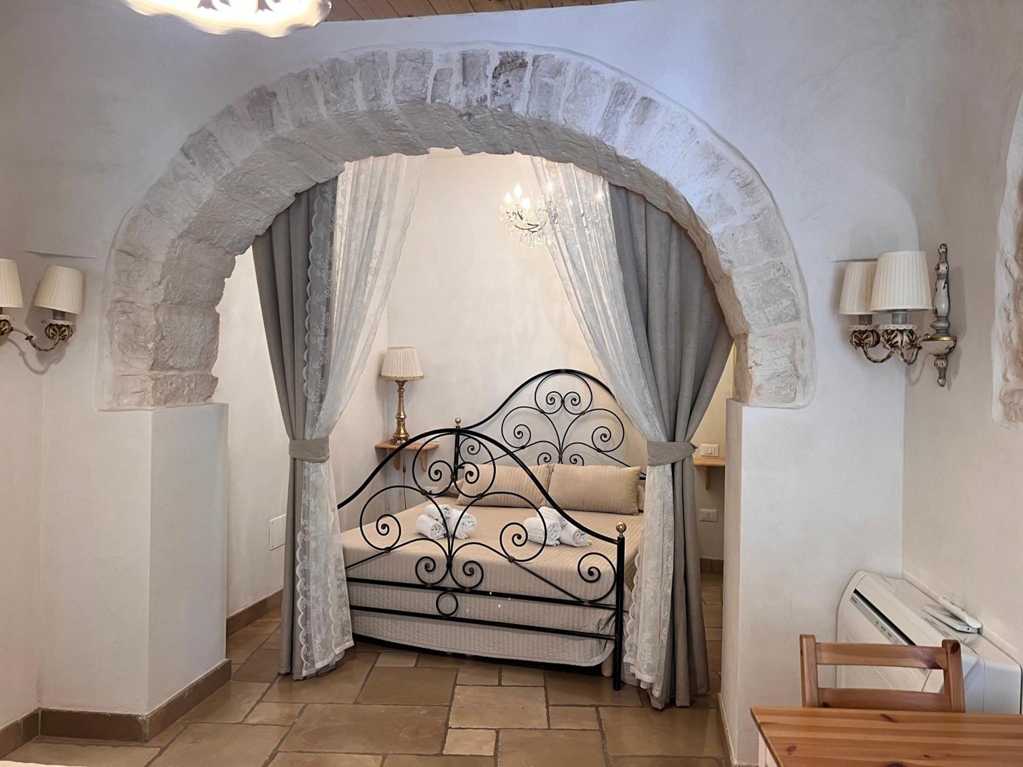 Resort Romano In Trulli Αλμπερομπέλο Εξωτερικό φωτογραφία